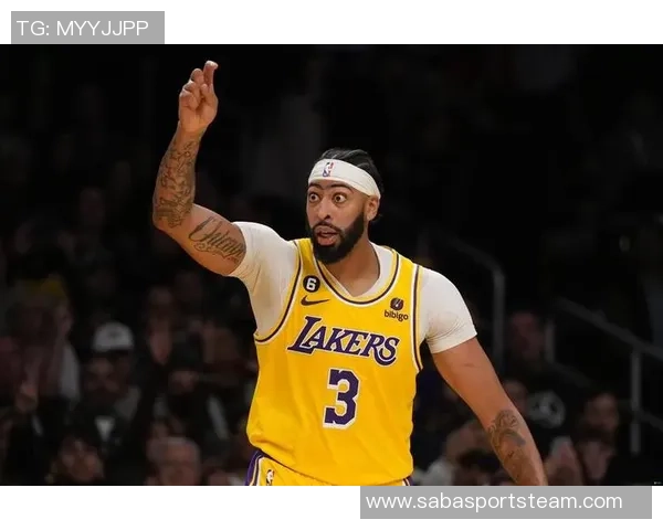 浓眉手部伤势好转无需手术六周后将再评估恢复情况